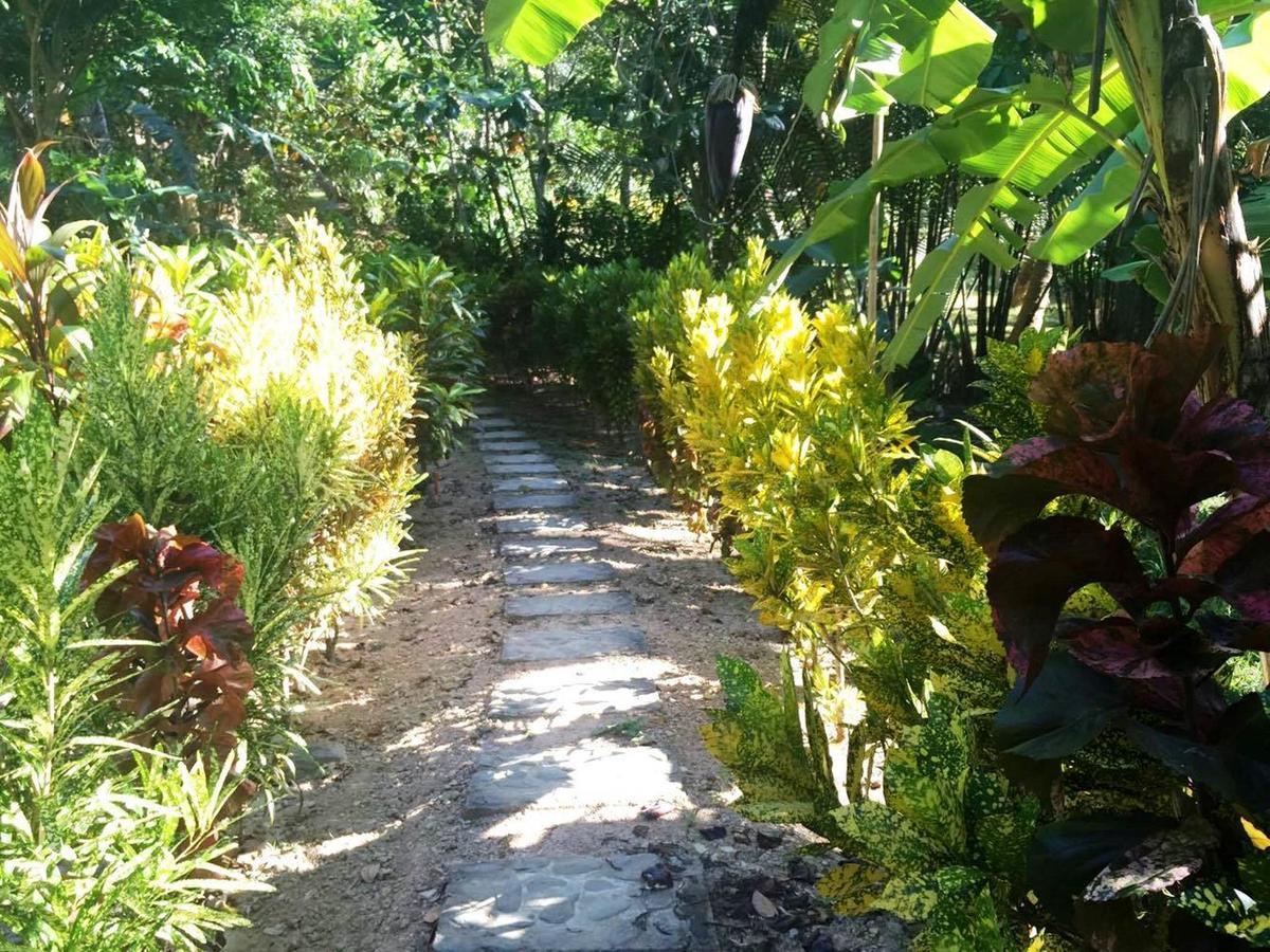 Garden Bay Beach Resort El Nido Exterior photo